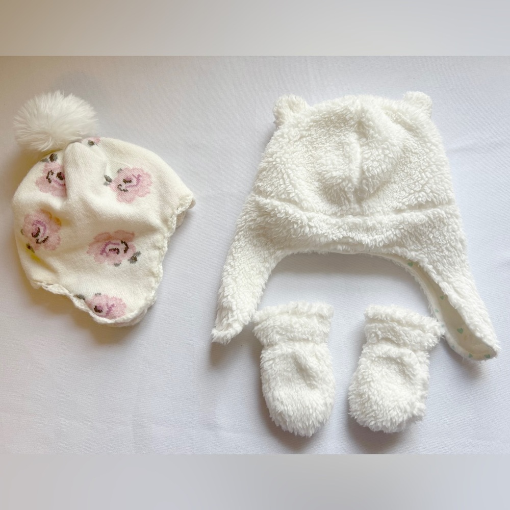 Baby Girl 2 hats + 1 gloves